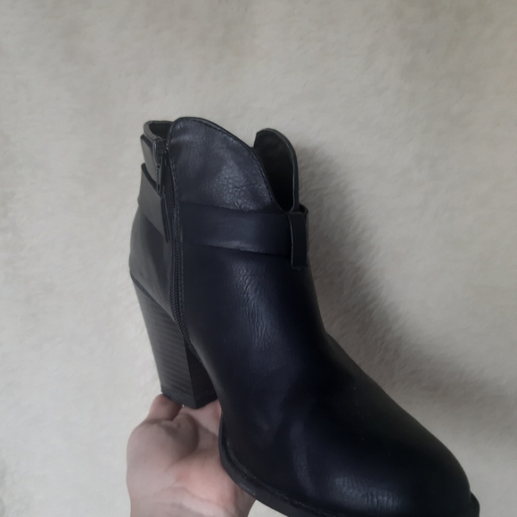 Xoxo black faux leather heeled ankle booties boots - Picture 3 of 11